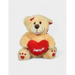 Peluche con corazón rojo